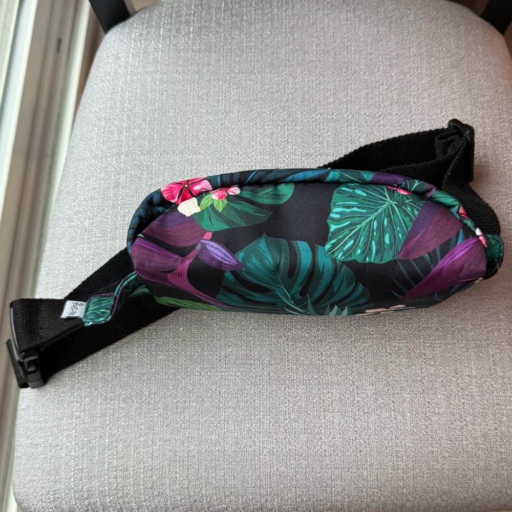 Basic Packs by Hot Style Tropical Print Waist Bum Fanny Bag - Picture 3 of 4